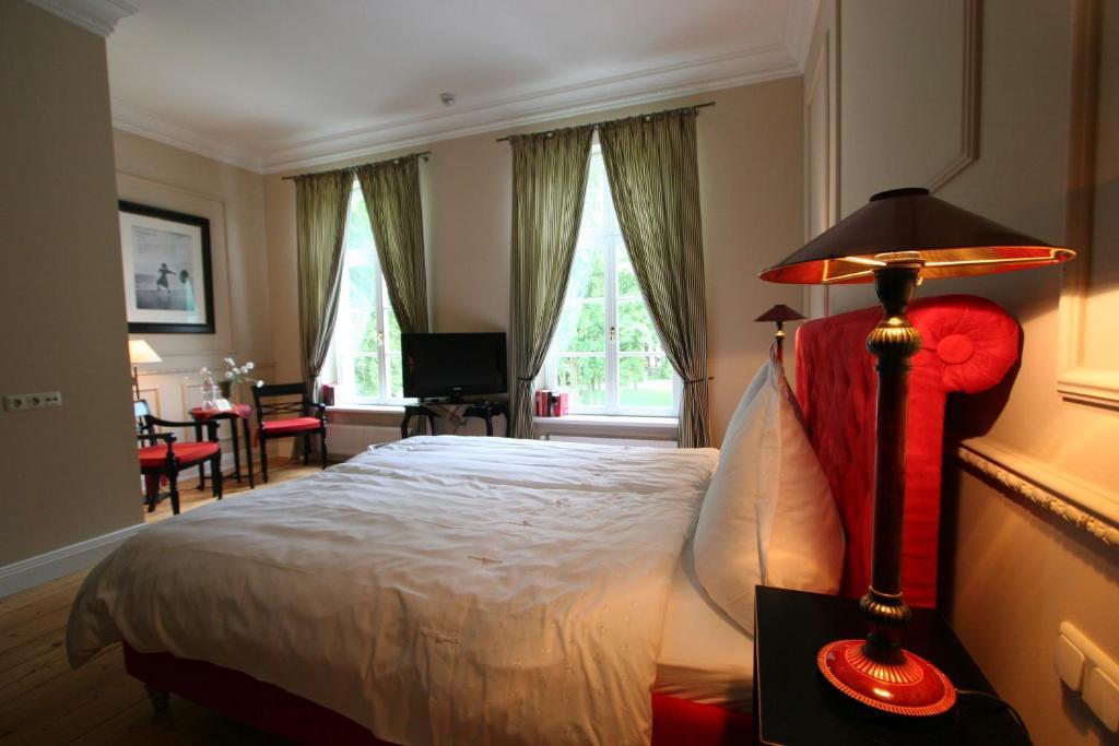 Hotel Hochzeitshaus Aurich Pokoj fotografie